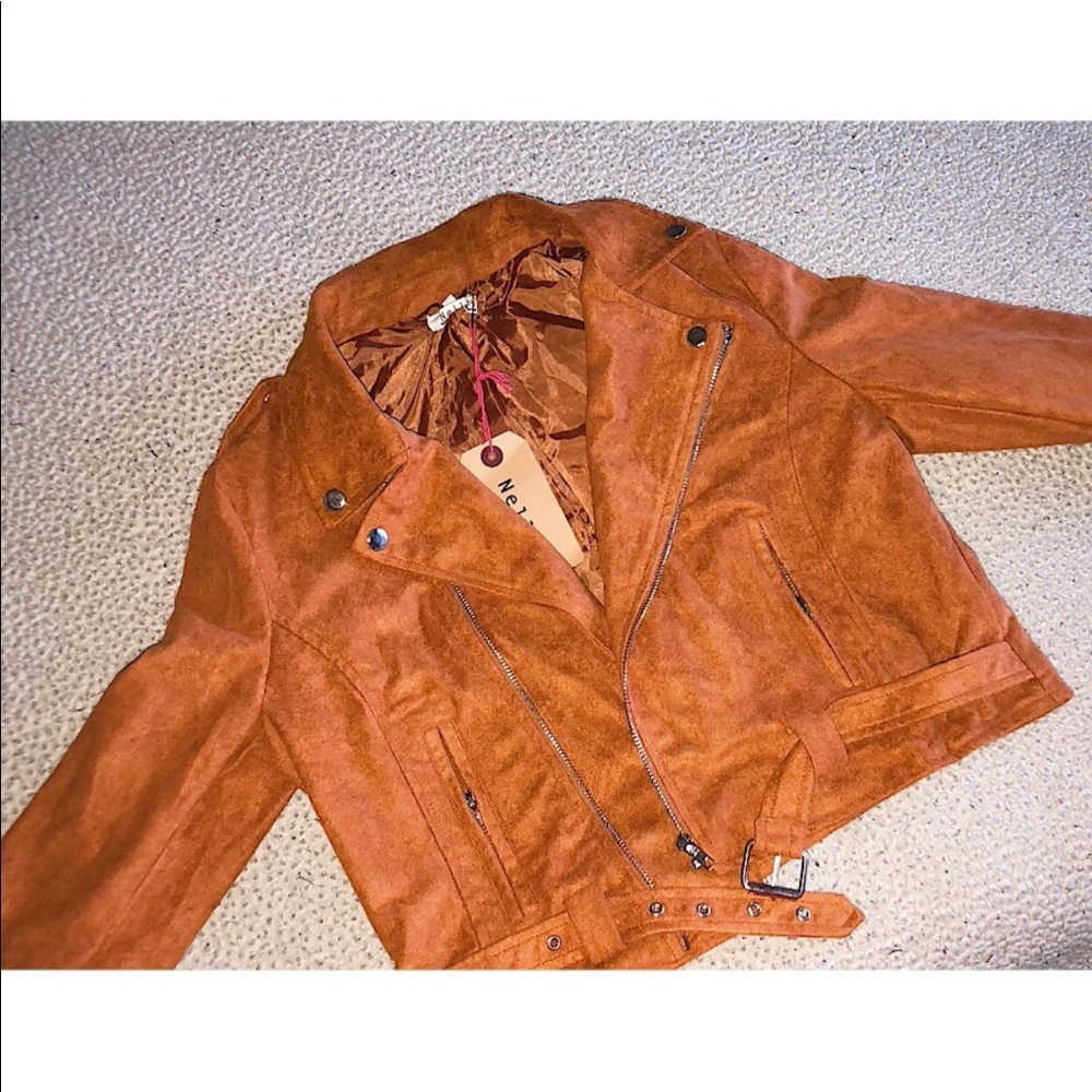 💕❤️😘NWT! SUEDE BELTED JACKET - RUST😘❤️💕 - Picture 6 of 6